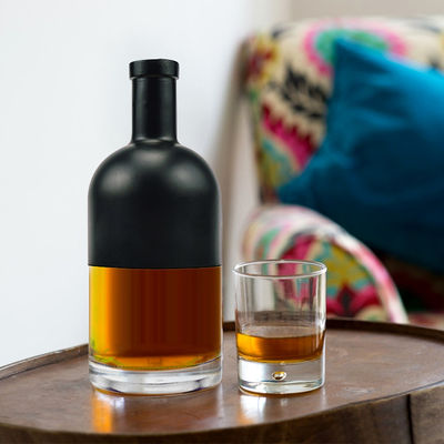 750ml Custom Matte Black Glass Wine Bottle Ideal for Champagne and Red Wine Packaging