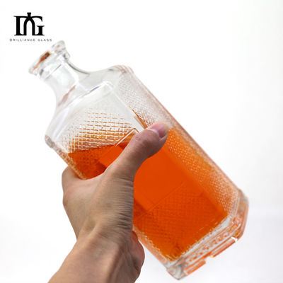 Customized 700ml Beverage Glass Bottle With Cork Top for Engraving and Electroplating