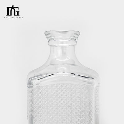 Customized 700ml Beverage Glass Bottle With Cork Top for Engraving and Electroplating