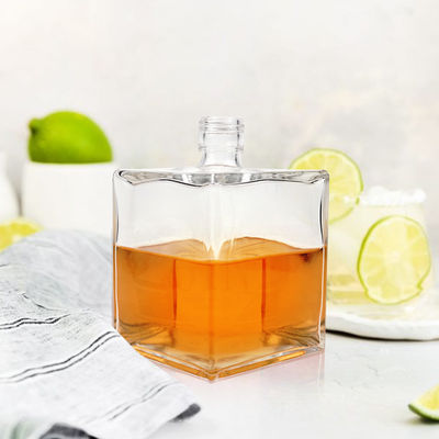 Engraving Square Glass Liquor Bottle 100ml 200ml 250ml 500ml 700ml 1000ml Wine Whiskey Brandy Tequila Gin Bottle with Cork