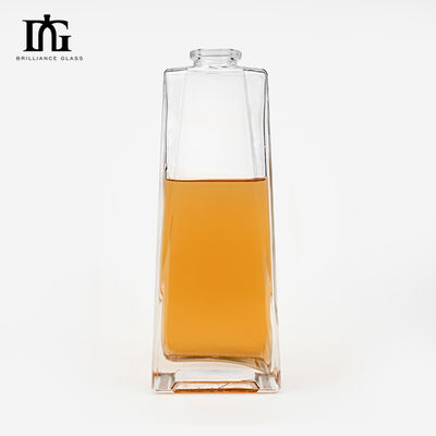 Square Glass Cosmetics Spray Bottle with Cork Cap Capacity 700ml Body Material glass