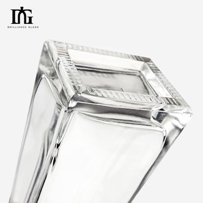 Square Glass Cosmetics Spray Bottle with Cork Cap Capacity 700ml Body Material glass